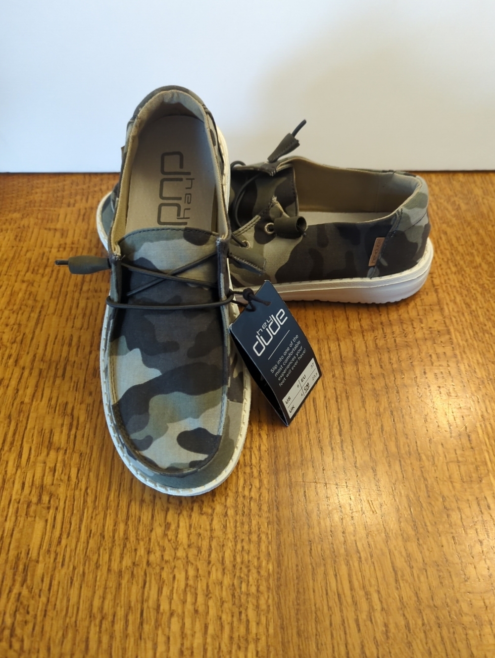 Hey Dude- Wendy Camo Lightweight Casual Comfortable Slip On Women's SIZE 6  New